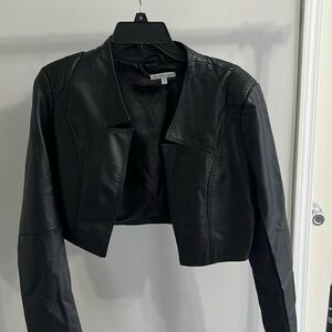 Cropped leather jacket